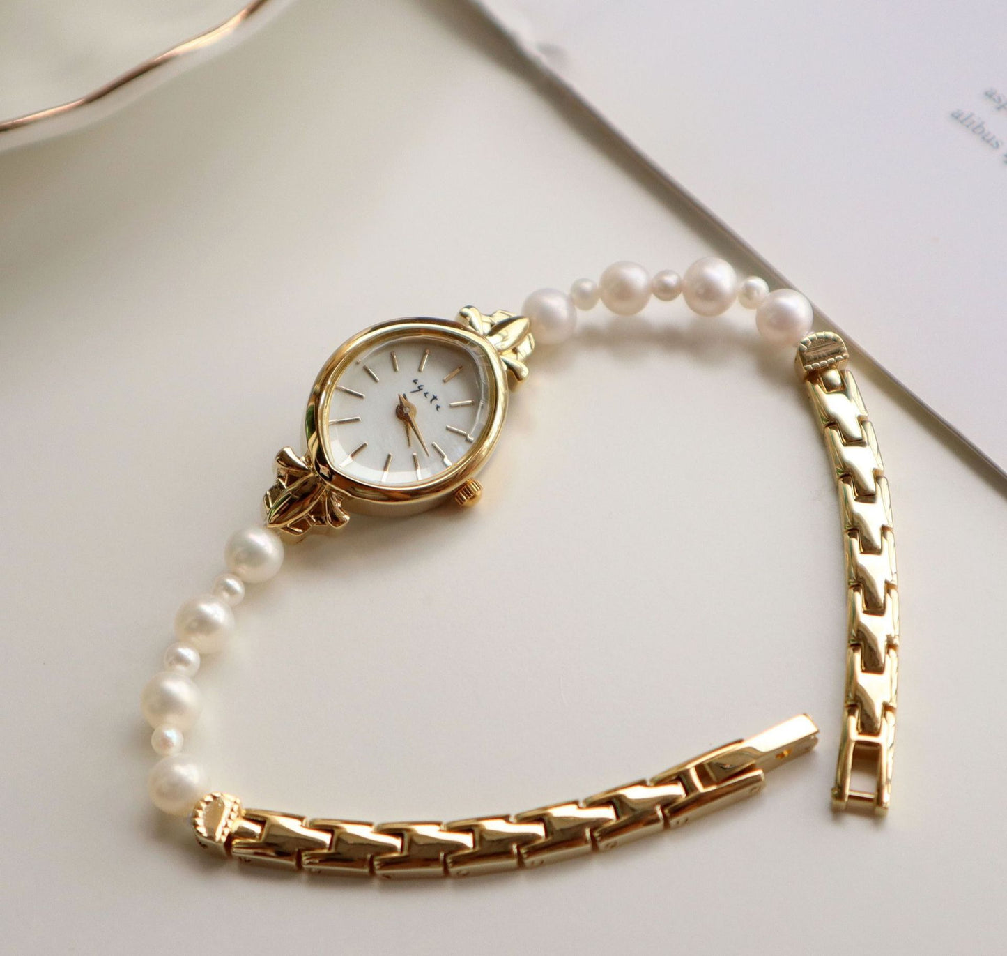 Montre Prestige Perles Naturelles & Or 14carats - Élégance
