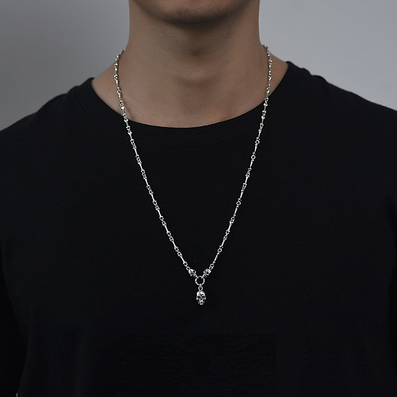 Collier Urbain en ARGENT S925 pour Homme – Pendentif tête de mort et motif araignée