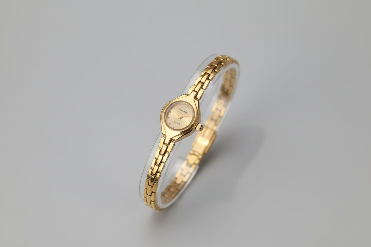 Montre Femme Oeil de Cheval Dorée – Élégance Intemporelle au Charme Antique