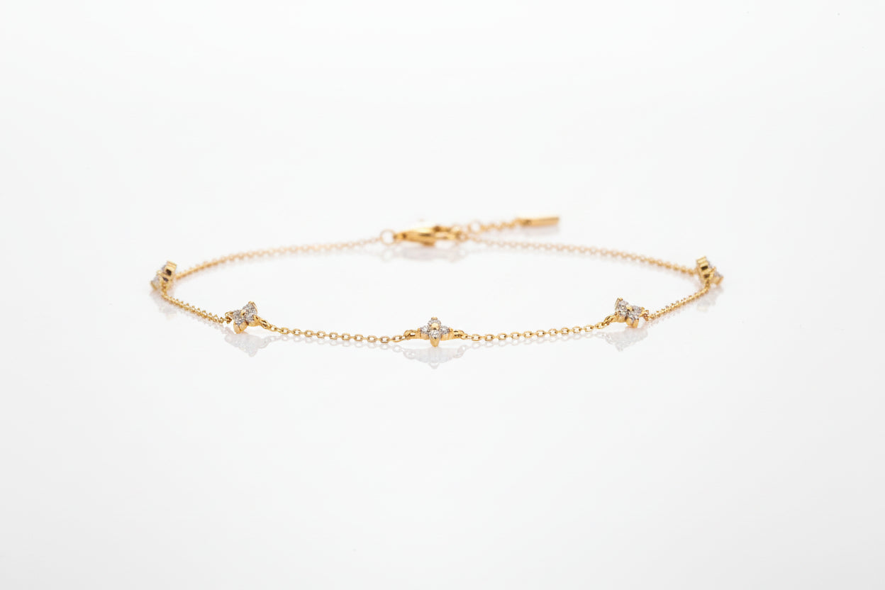 Bracelet Femme Trèfle Porte-Bonheur Plaqué Or 18K – Chance et Élégance