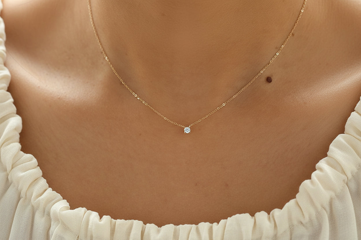 Chaîne Femme Solitaire en OR 14 carats – Élégance pure et Intemporelle