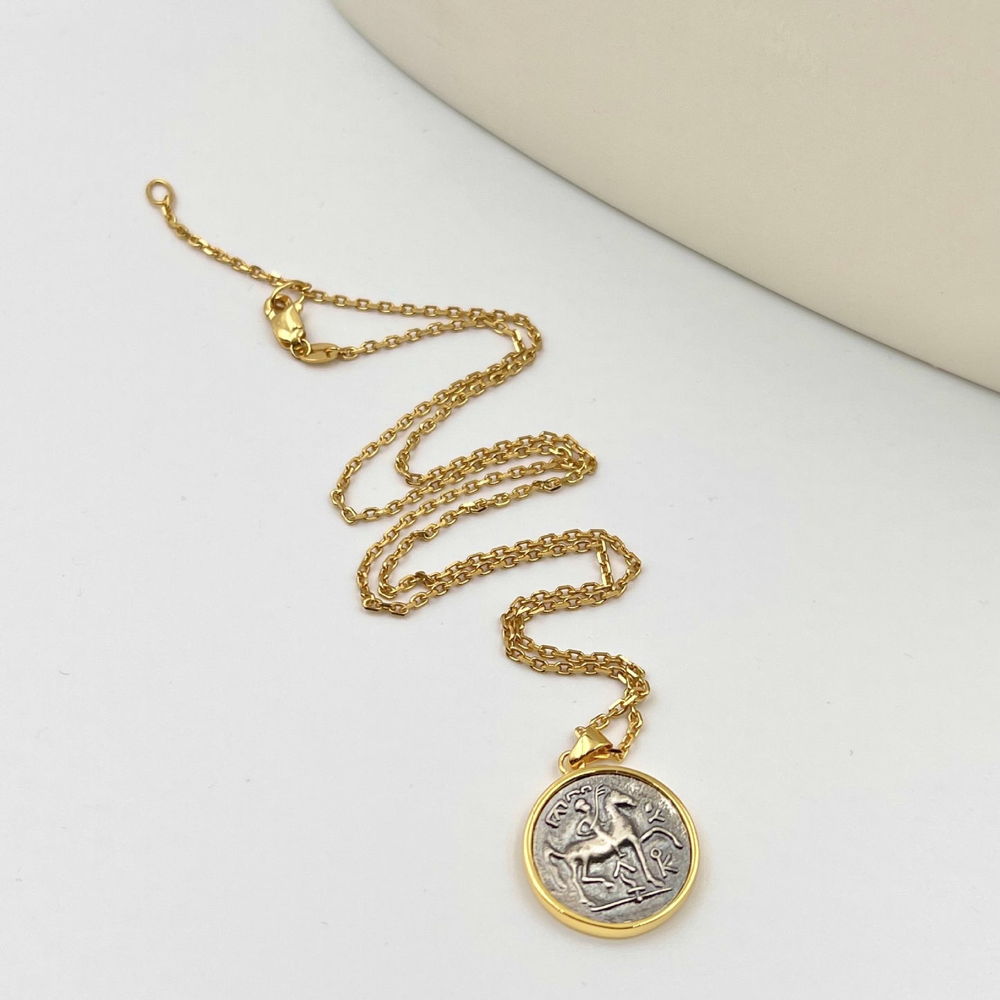 Collier en ARGENT STERLING pour Femme avec Portrait – Élégance Intemporelle et Qualité Supérieure