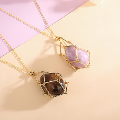 Collier Pierre Cristalline Naturelle Polie – Élégance Rétro et Énergie Bienfaisante