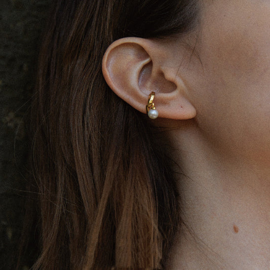 Boucles d’oreilles légères en ARGENT 925 Plaqué Or 18 carats avec Perles – Élégance subtile