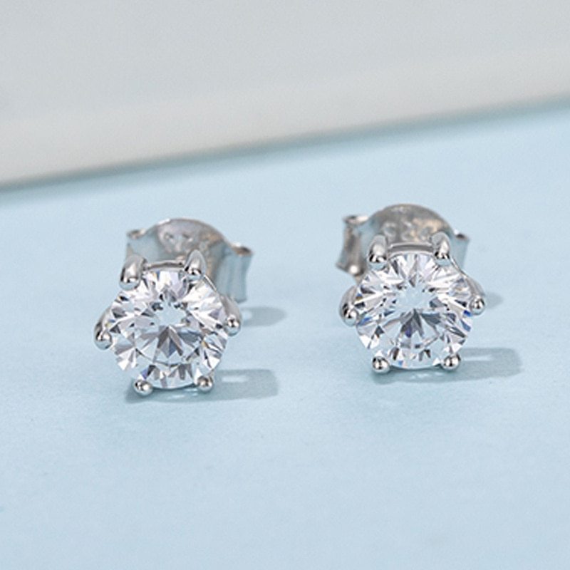 Ensemble de boucles d’oreilles en ARGENT 925 à six griffes – Éclat pur de la moissanite