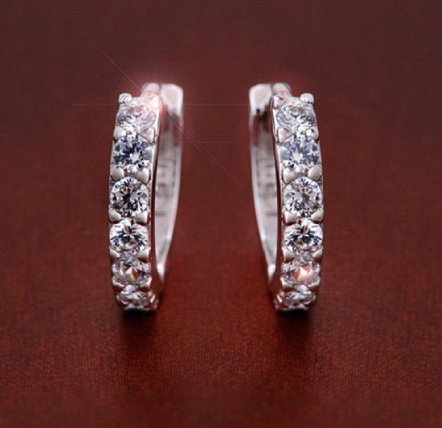 Boucles d’Oreilles Anneaux Brillants en Argent 925 – Élégance Pure
