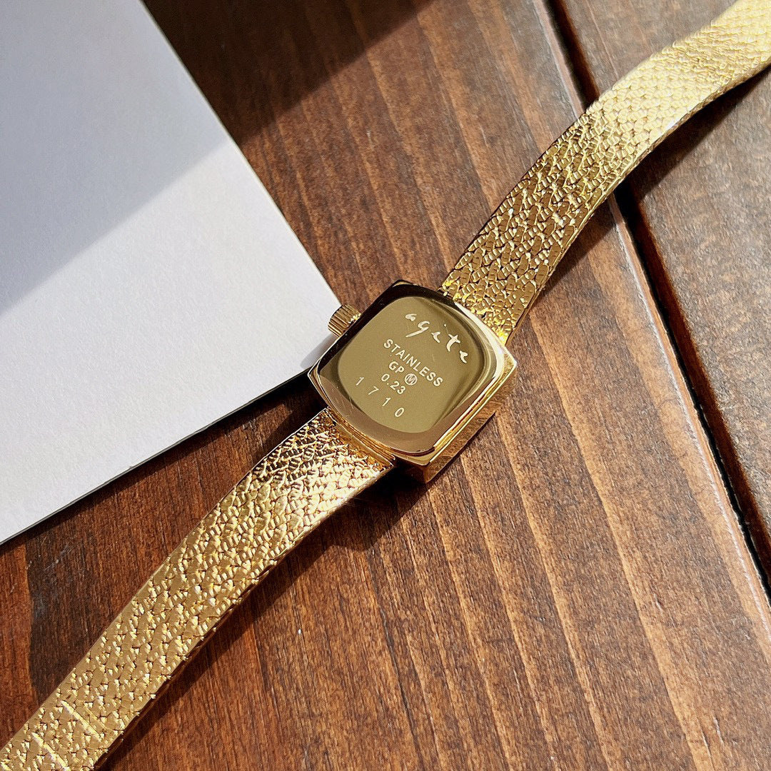 Montre Femme Dorée Délicate – Chic Subtile et Raffinement Féminin