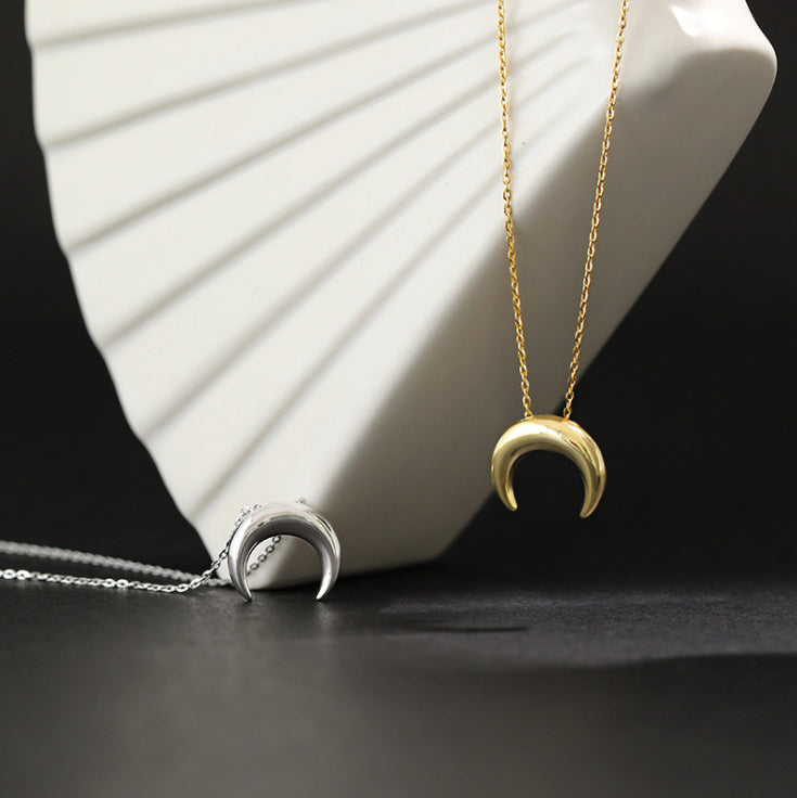 Collier Femme Demi-Lune en Argent 925 – Élégance Céleste et Simplicité Raffinée