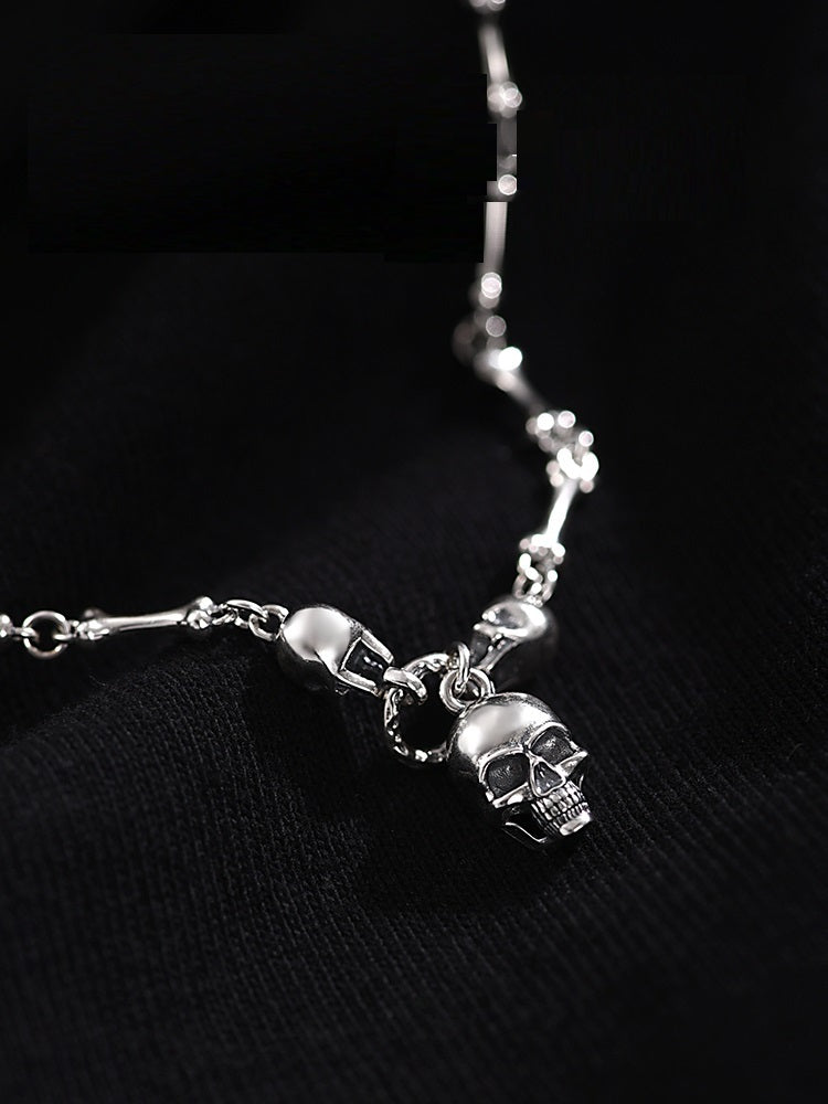 Collier Urbain en ARGENT S925 pour Homme – Pendentif tête de mort et motif araignée