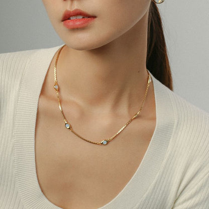Collier Opale en CUIVRE plaqué OR 18K – Élégance Intemporelle