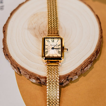 Montre Vintage Rectangulaire avec maille milanaise – Élégance Intemporelle
