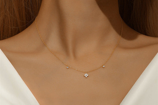 Chaîne Femme Dorée ARGENT 925 avec Zircons –  Pétales Éclatants