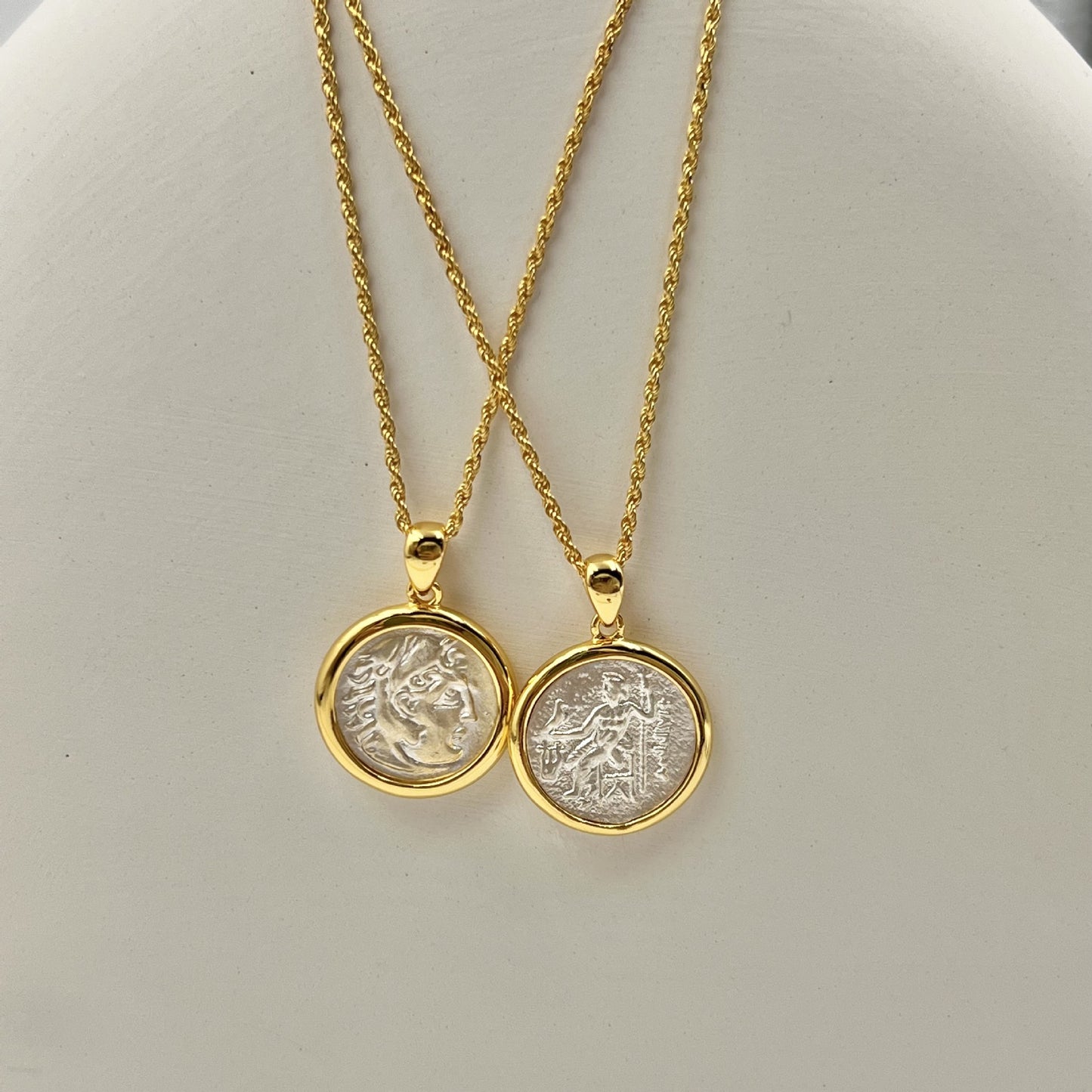 Collier en ARGENT STERLING pour Femme avec Portrait – Élégance Intemporelle et Qualité Supérieure
