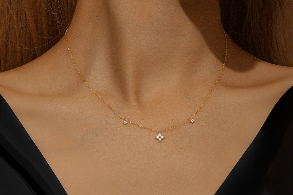 Chaîne Femme Dorée ARGENT 925 avec Zircons –  Pétales Éclatants