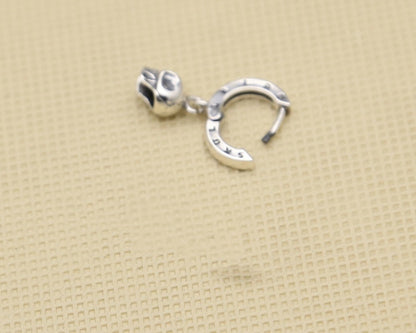 Boucles d’Oreilles Anneaux avec Pendentif Tête de Mort – ARGENT 925 Authentique