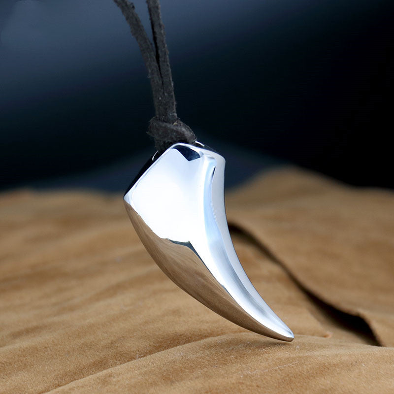Collier Homme Style Corne en Acier Titane