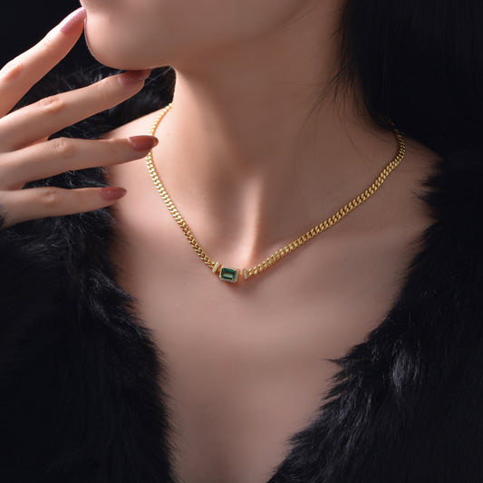 Collier en ARGENT 925 avec Pendentif Émeraude – Élégance simple et luxueuse