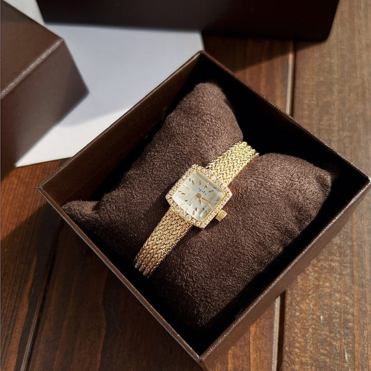 Montre Femme Dorée Délicate – Chic Subtile et Raffinement Féminin