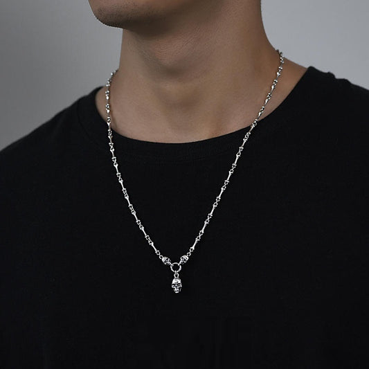 Collier Urbain en ARGENT S925 pour Homme – Pendentif tête de mort et motif araignée