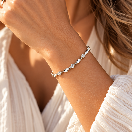 Women's Sterling Silver Teardrop Bracelet with Zircons