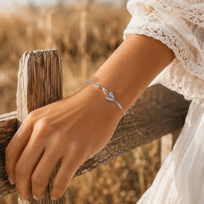 Women's Silver and Gold Leaf Bracelet – Natural and Refined Elegance