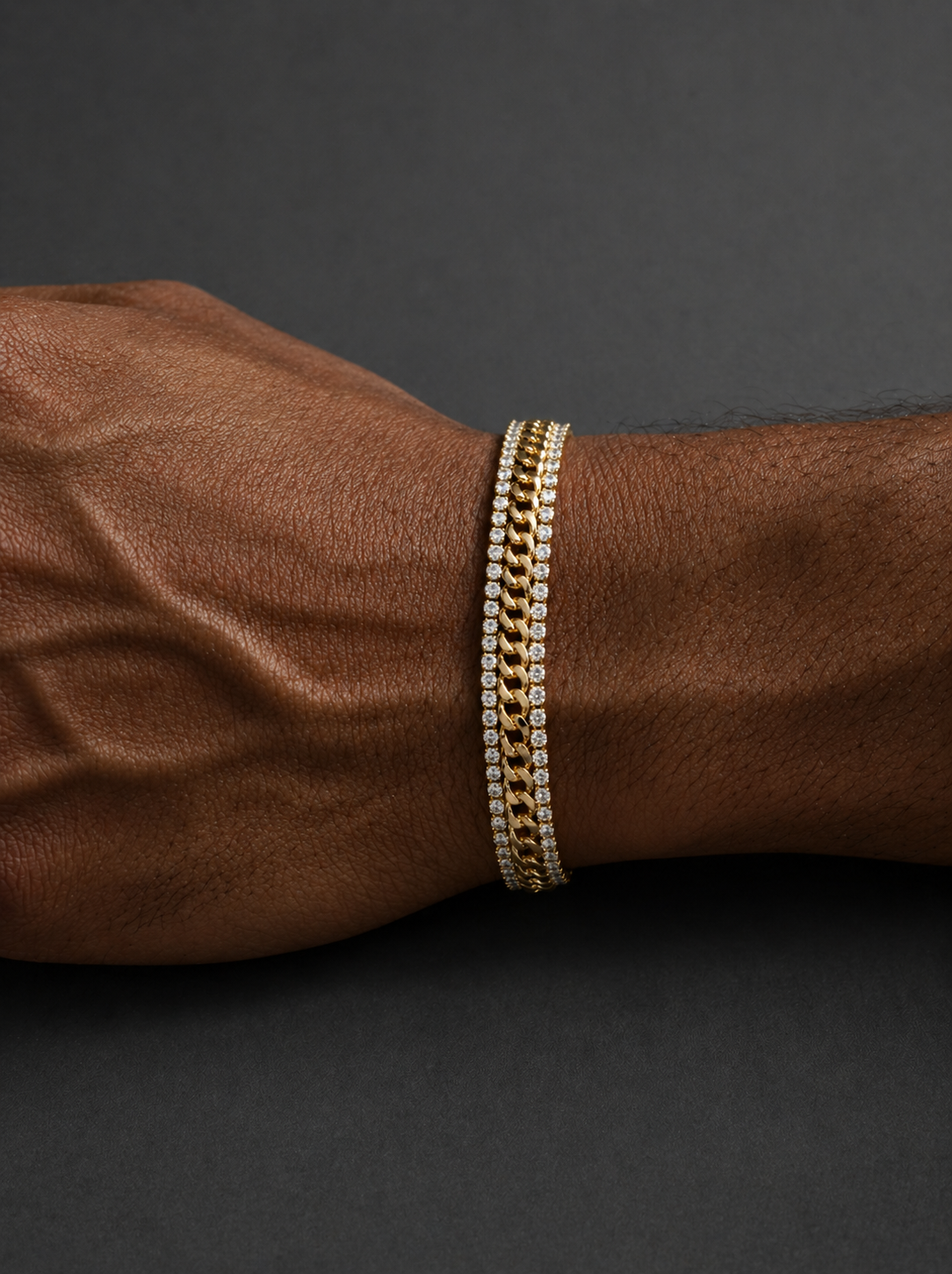 Bracelet Chaîne Doré en Acier Titanium Plaqué Or 14K – Brillance Intense