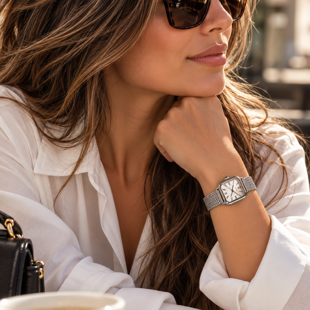 Montre Femme en Acier Inoxydable – Cadran Blanc Élégant