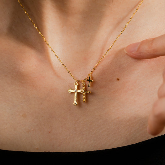 Chaîne Croix Plaqué OR 18k en ARGENT 925 – Élégance Moderne et Symbolique