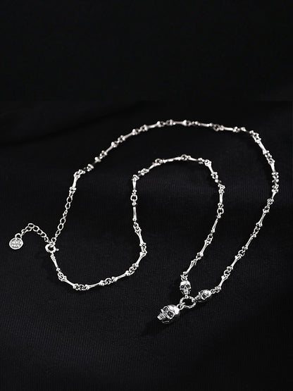 Collier Urbain en ARGENT S925 pour Homme – Pendentif tête de mort et motif araignée