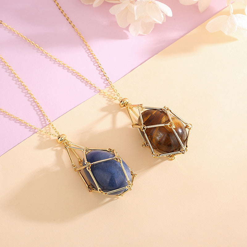Collier Pierre Cristalline Naturelle Polie – Élégance Rétro et Énergie Bienfaisante