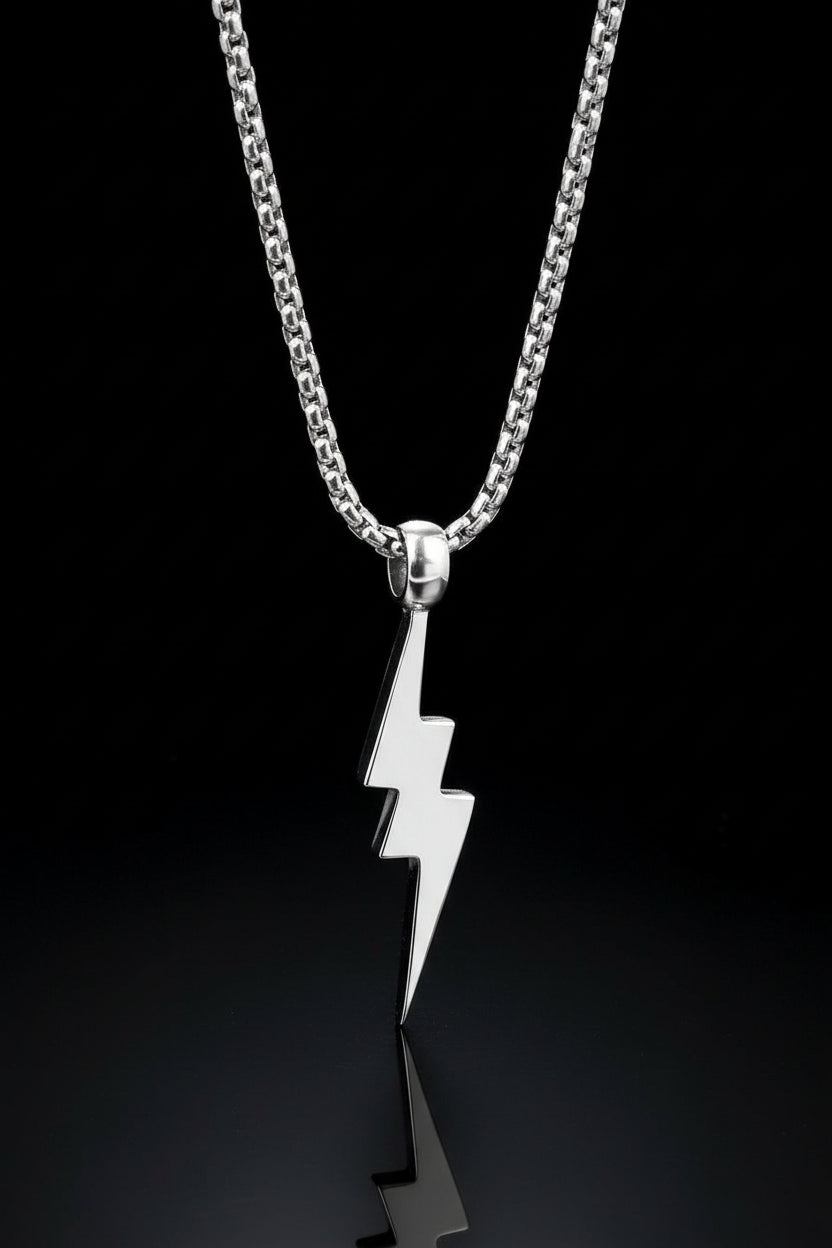 Collier Éclair en Argent 925 – Symbole de Force & Style Moderne