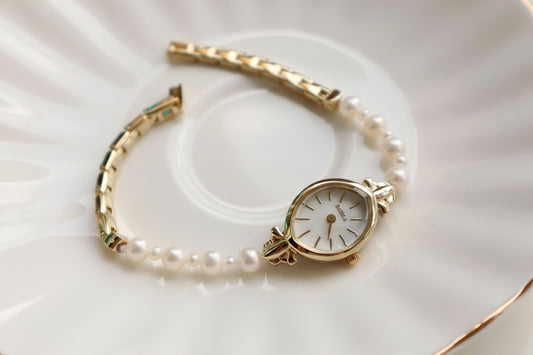 Montre femme Perles Naturelles plaqué Or 14carats -  Élégance et Raffinement