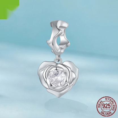 Chaîne en ARGENT 925 avec Rose Cœur – Symbole d’Amour Raffiné