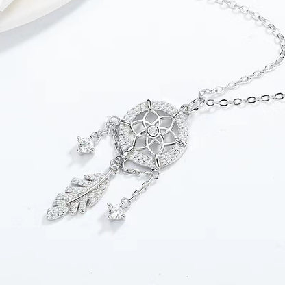Chaîne en Argent avec Pendentif Attrape-Rêves – Style Simple et Élégant