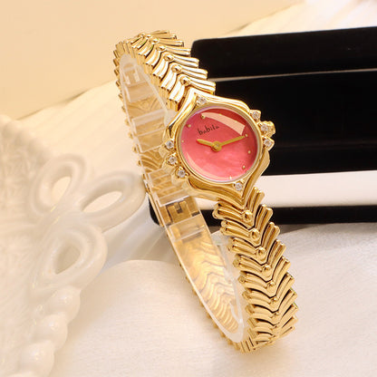 Montre Femme Dorée Raffinée – Élégance Fine et Finition Chic au Quotidien