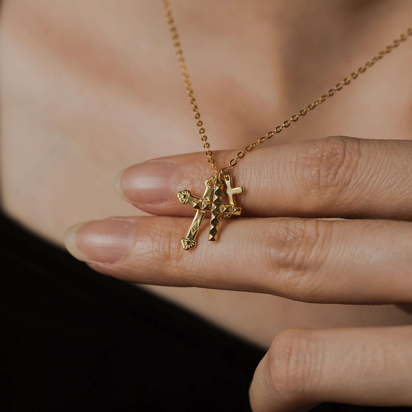 Chaîne Croix Plaqué OR 18k en ARGENT 925 – Élégance Moderne et Symbolique
