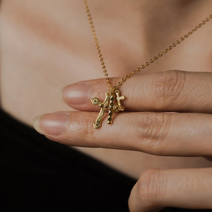 Chaîne Croix Plaqué OR 18k en ARGENT 925 – Élégance Moderne et Symbolique