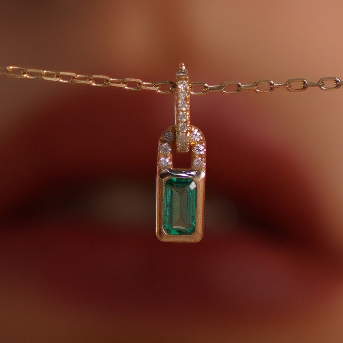 Collier Femme Pendentif Cadenas avec Pierre – Argent 925 Plaqué Or 18K